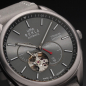 Preview: UMR RUHLA Automatic 80303 Herren Armbanduhr Titan, Spahirglas, kleine Sekunde, 24h-Anzeige