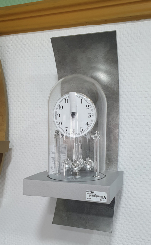 AMS Jahresuhr, Wanduhr mit Drehpendel 01-7442 silberfarben, Holzgehäuse silber-antik