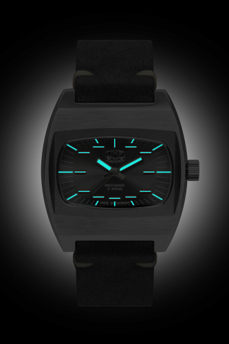 Preview: UMF Ruhla 1452-2 Armbanduhr Zaria Mechanik, Handaufzug, Saphirglas, 41mm, anthrazit