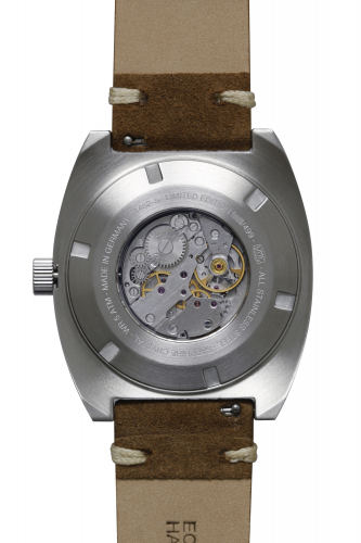 Preview: UMF Ruhla 1452-5 Armbanduhr Zaria Mechanik, Handaufzug, Saphirglas, 41mm, Braun