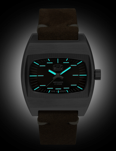 Preview: UMF Ruhla 1452-5 Armbanduhr Zaria Mechanik, Handaufzug, Saphirglas, 41mm, Braun