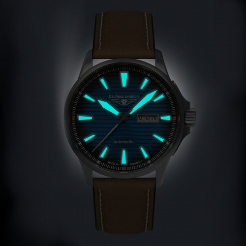 Bauhaus Aviation 2862-3 Automatik, Day-Date, Saphirgas, Titan Herrenuhr