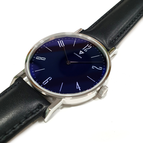 Junkers Dessau 9.16.01.01 Herren Armbanduhr Saphirglas Lederband 40mm