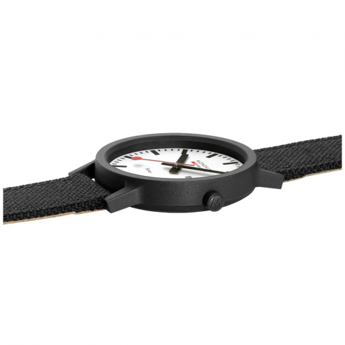 MONDAINE Armbanduhr MS1.41910.LB essence schwarz Solar Saphirglas, 41mm