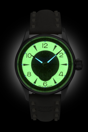 UMF Ruhla 1138-5, Handaufzug ETA 7001 Peseux Armbanduhr Saphirglas