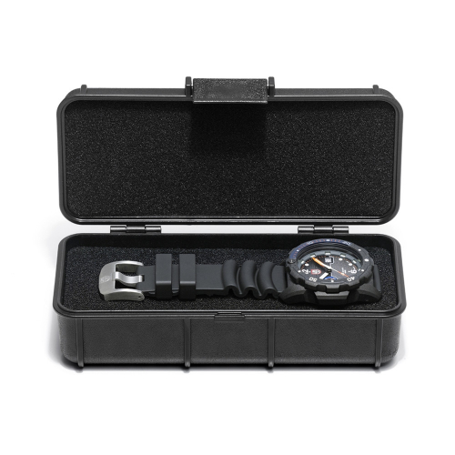 Luminox Bear Grylls Survival XB.3723 Herren Armbanduhr Gehäuse aus CARBONOX™