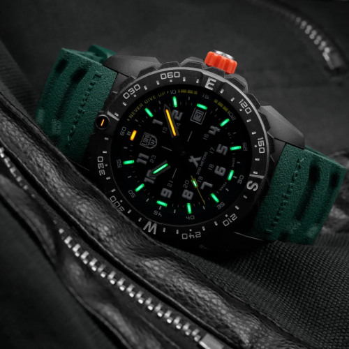 Luminox XB.3735 Bear Grylls Survival Outdoor, Mountain, Grün, Saphirglas, 20ATM