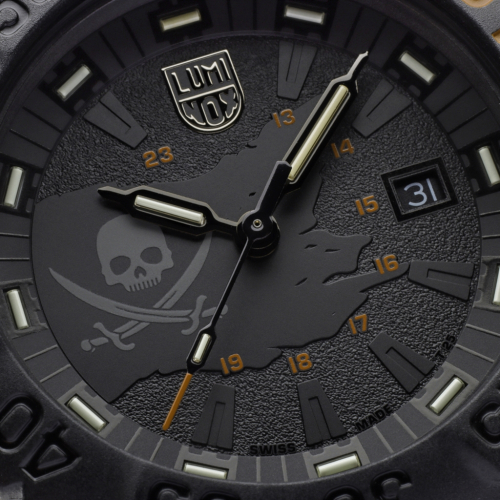 Preview: Luminox Limited Edition the Pirates Watch 3051.PIR.LE 44 mm, Armbanduhr