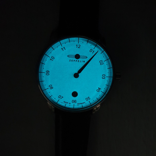 Zeppelin Herren Armbanduhr 8642-5 Monotimer ETA-Quarzwerk Glasboden Einzeiger