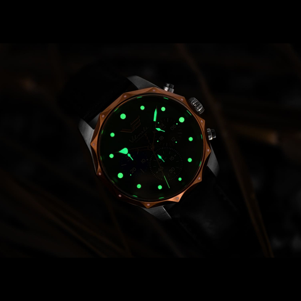 Vostok Europe Vilnelė Chrono JS20-​125E752 Grün mit Wechselband