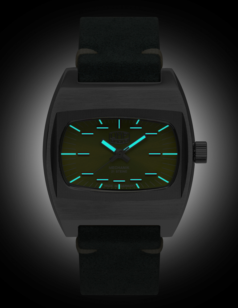 UMF Ruhla 1452-4 Armbanduhr Zaria Mechanik, Handaufzug, Saphirglas, 41mm, Grün