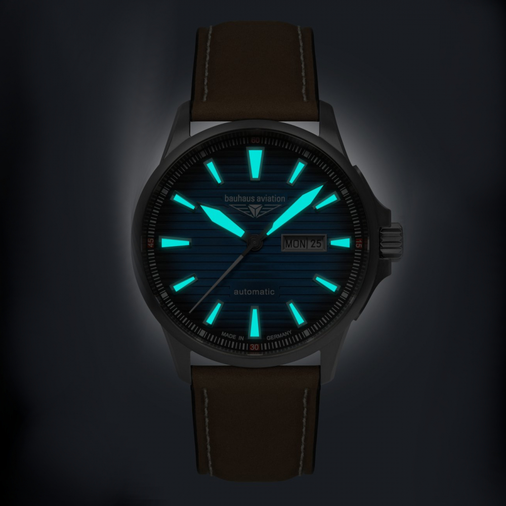 Bauhaus Aviation 2862-3 Automatik, Day-Date, Saphirgas, Titan Herrenuhr