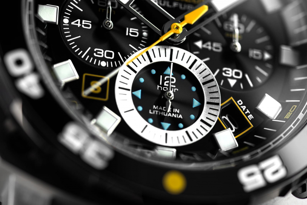 Vostok Europe VK67-​650E725 Herrenuhr Systema Periodicum 'Sulfur' Chronograph