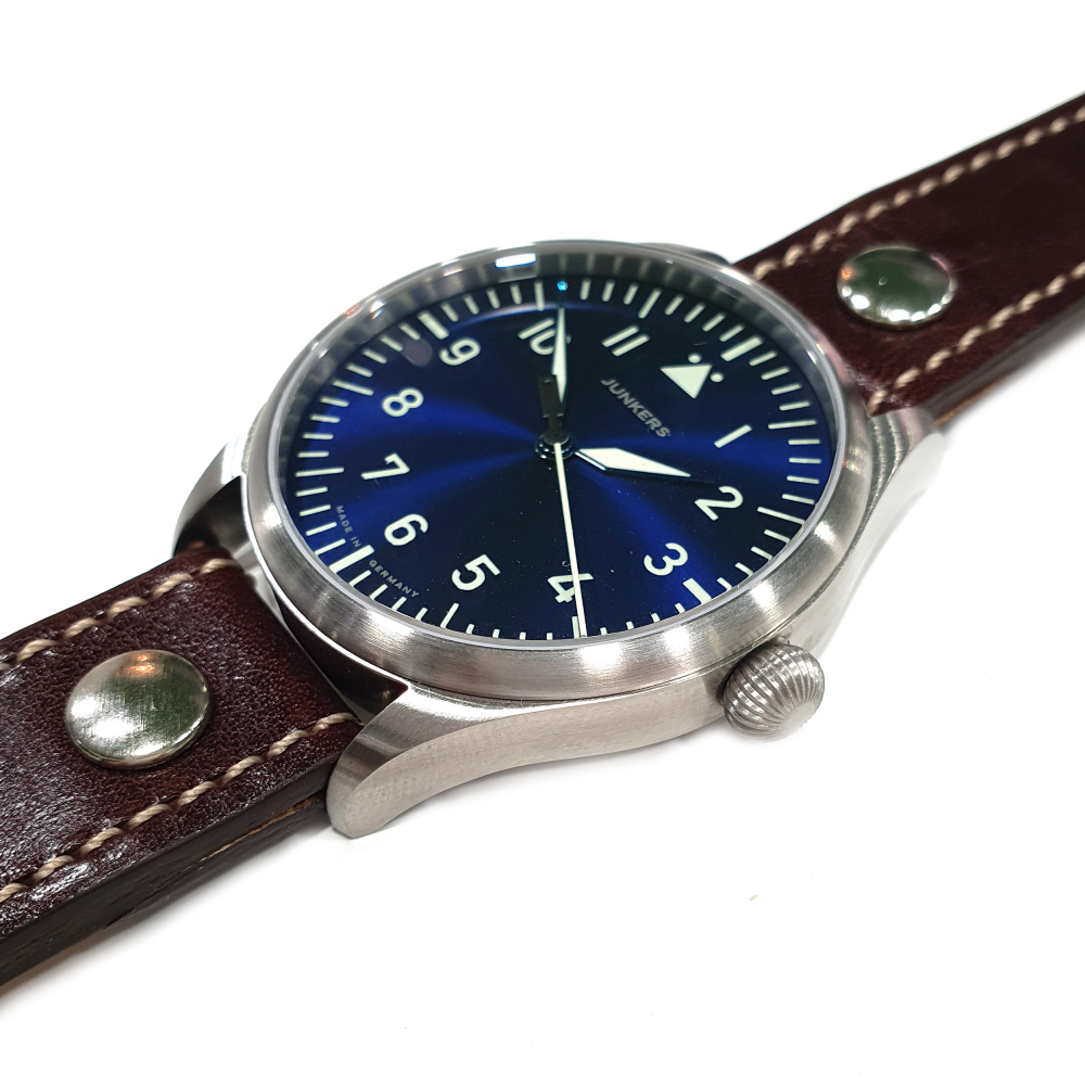 JUNKERS Baumuster 9.20.01.01 Fliegeruhr Saphirglas Lederband