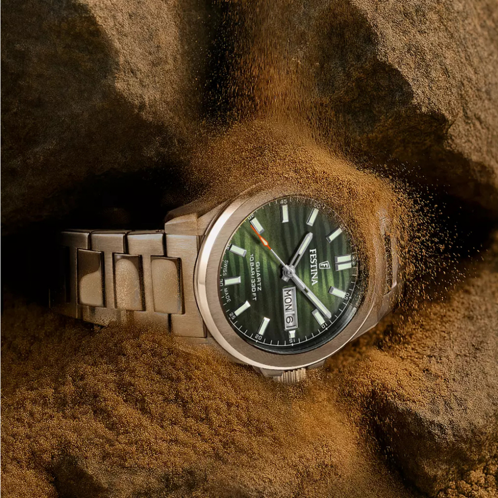 Festina DUNE F20073-4 swiss made Uhr 10ATM Day-Date, Saphirglas, grün, 40mm