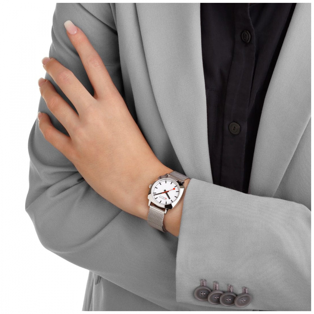 Mondaine Damenuhr MSL.31110.SM Petite Cushion 31mm Saphirglas