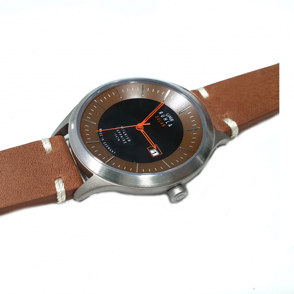 UMR Ruhla Solar Herren Armbanduhr Titan 95951 Datum Lederband Saphirglas