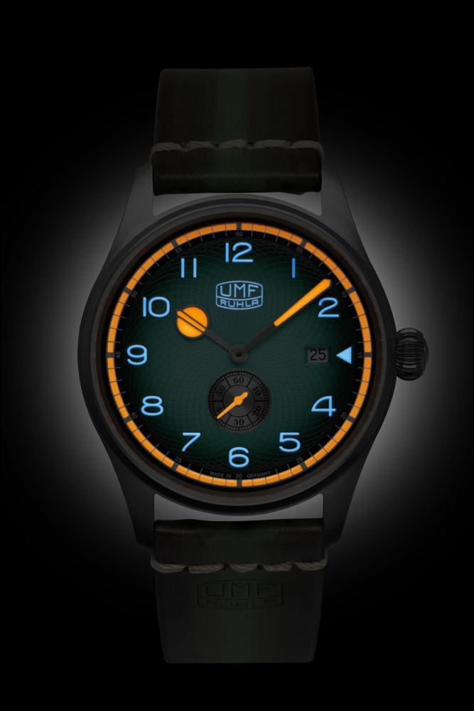 UMF Ruhla 1134-4, Titan, Quarz, Saphirglas, Armbanduhr, Lederband, 42mm
