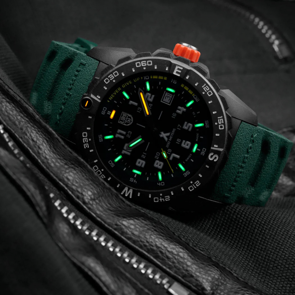 Luminox XB.3735 Bear Grylls Survival Outdoor, Mountain, Grün, Saphirglas, 20ATM