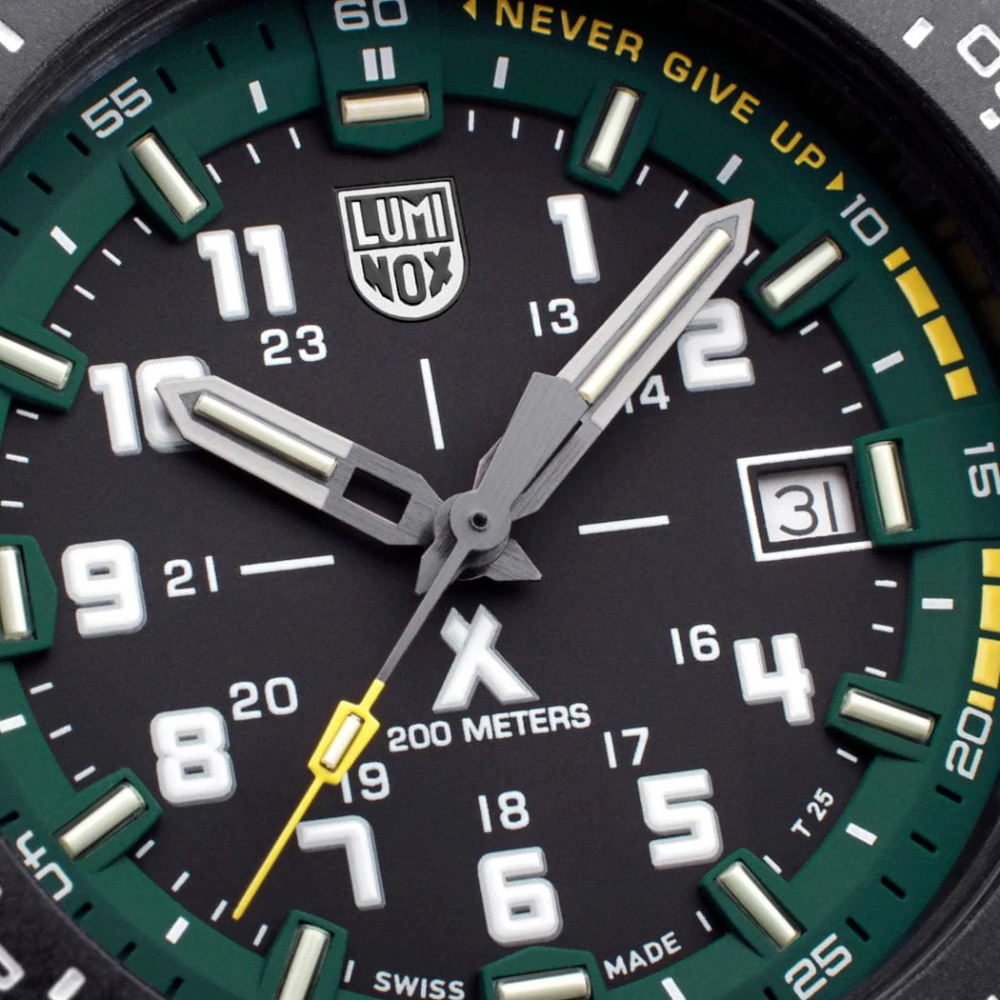 Luminox XB.3735 Bear Grylls Survival Outdoor, Mountain, Grün, Saphirglas, 20ATM