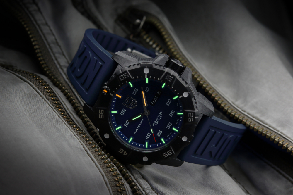 Luminox Armbanduhr XS.3863 Master Carbon SEAL Automatic Militär Day-Date Saphirglas