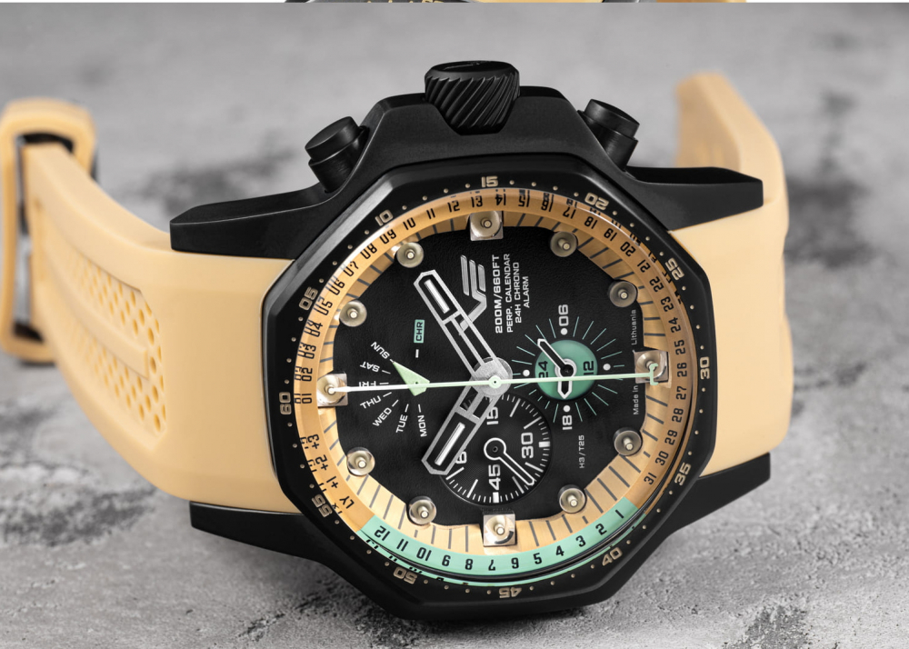 Vostok Europe Armbanduhr Atomic Age Multifunktion YM86-​640C697 Ewiger Kalender